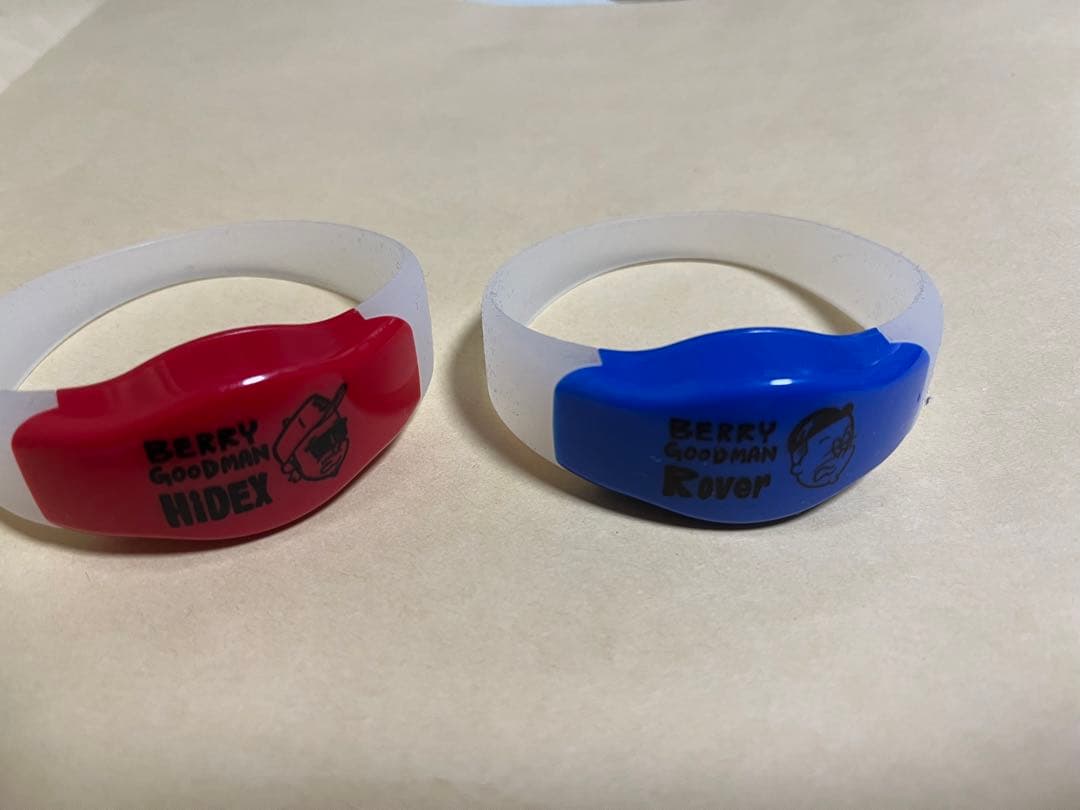 光るブレスレットベ リーグッドマン HiDEX & Rover