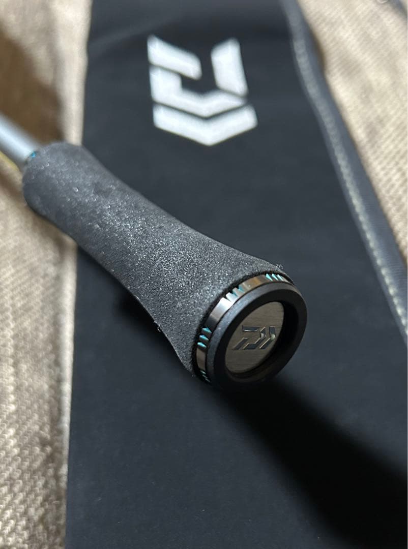 【極美品】ダイワ エメラルダス ストイスト ST 74 MMH-SMT