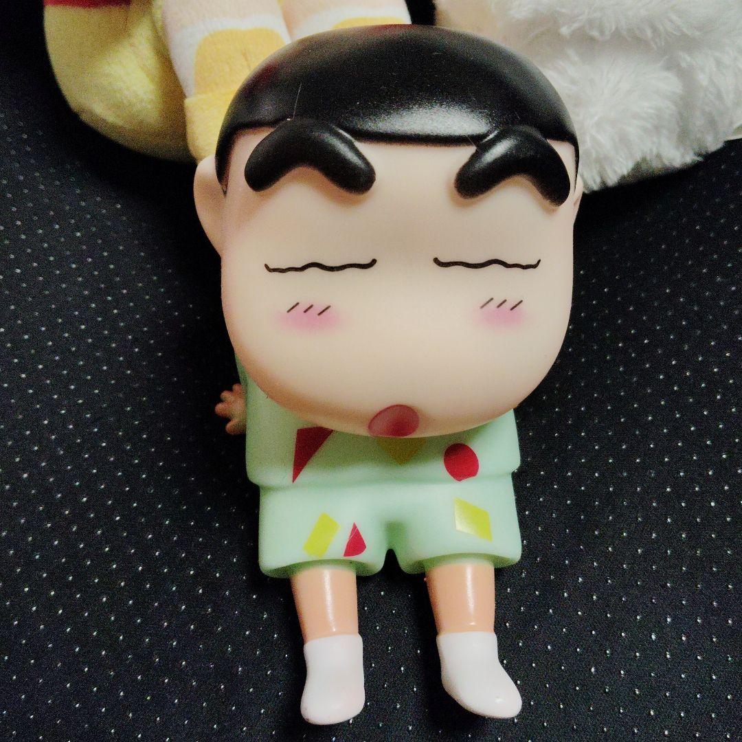 クレヨンしんちゃん ぬいぐるみとフィギュアセット