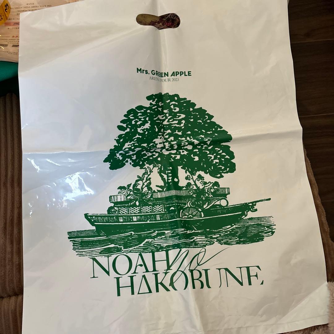 ミュージシャン Mrs. GREEN APPLE NOAH no HAKOBUNE