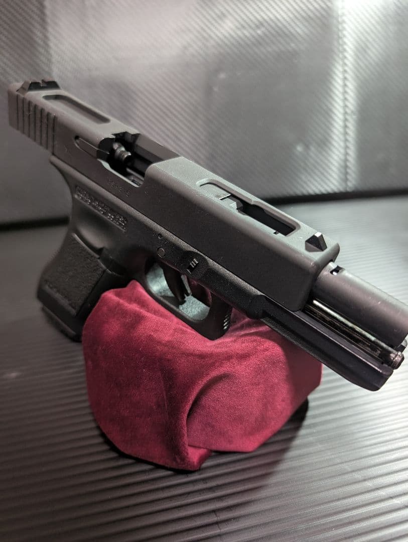 東京マルイ　グロック18C