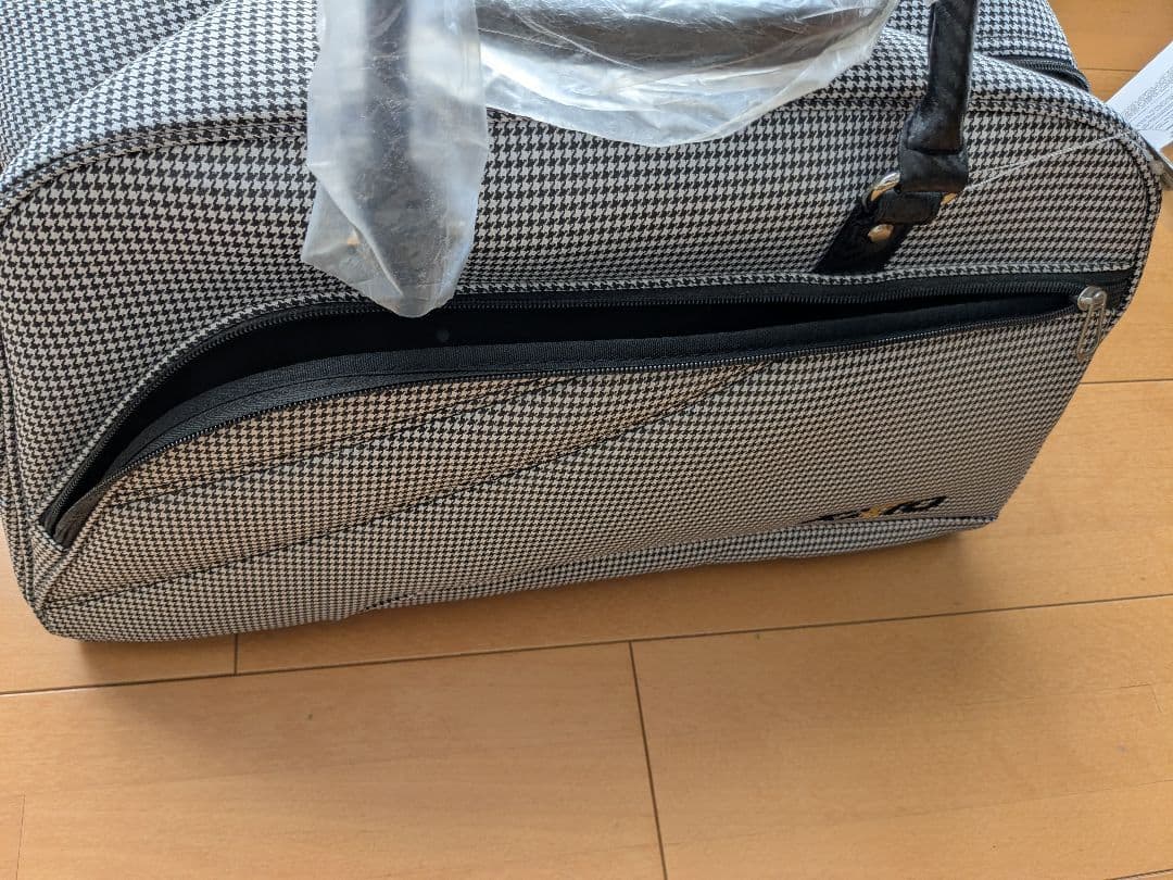 【未使用]ダンロップゼクシオ XXIO　ロゴ刺繡入り　千鳥柄　ボストンバッグ