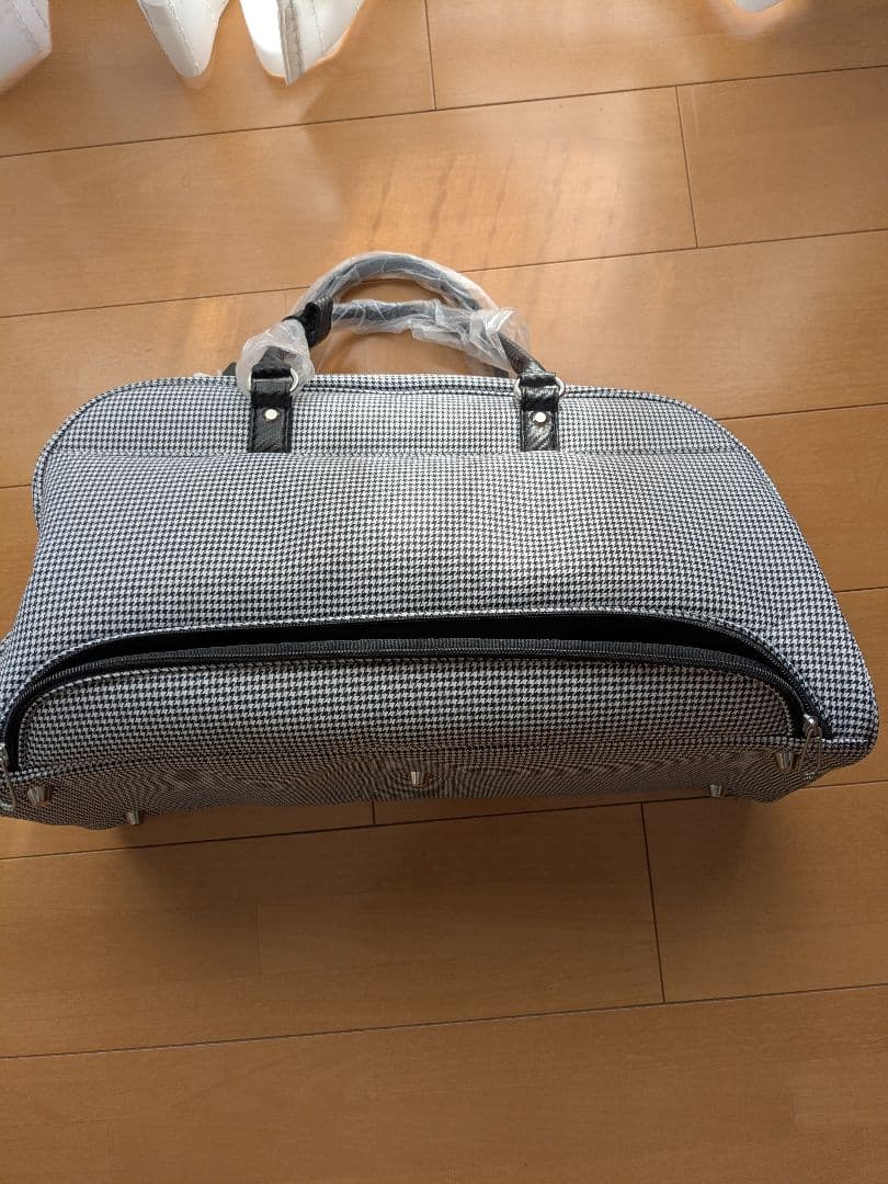 【未使用]ダンロップゼクシオ XXIO　ロゴ刺繡入り　千鳥柄　ボストンバッグ