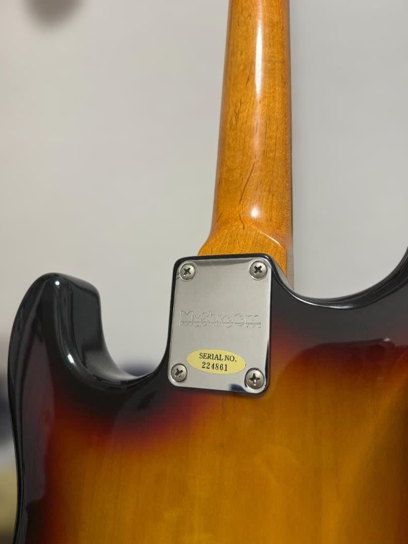 mushroom ストラトキャスター サンバースト