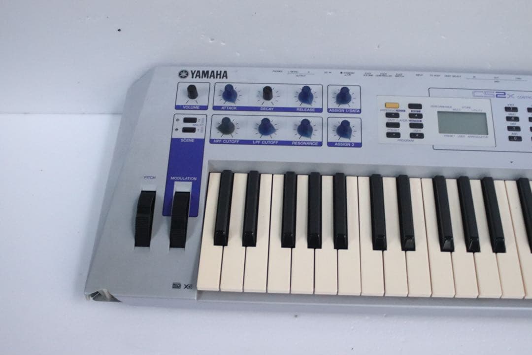 YAMAHA ヤマハ　61鍵　CS2xコントロールシンセサイザー