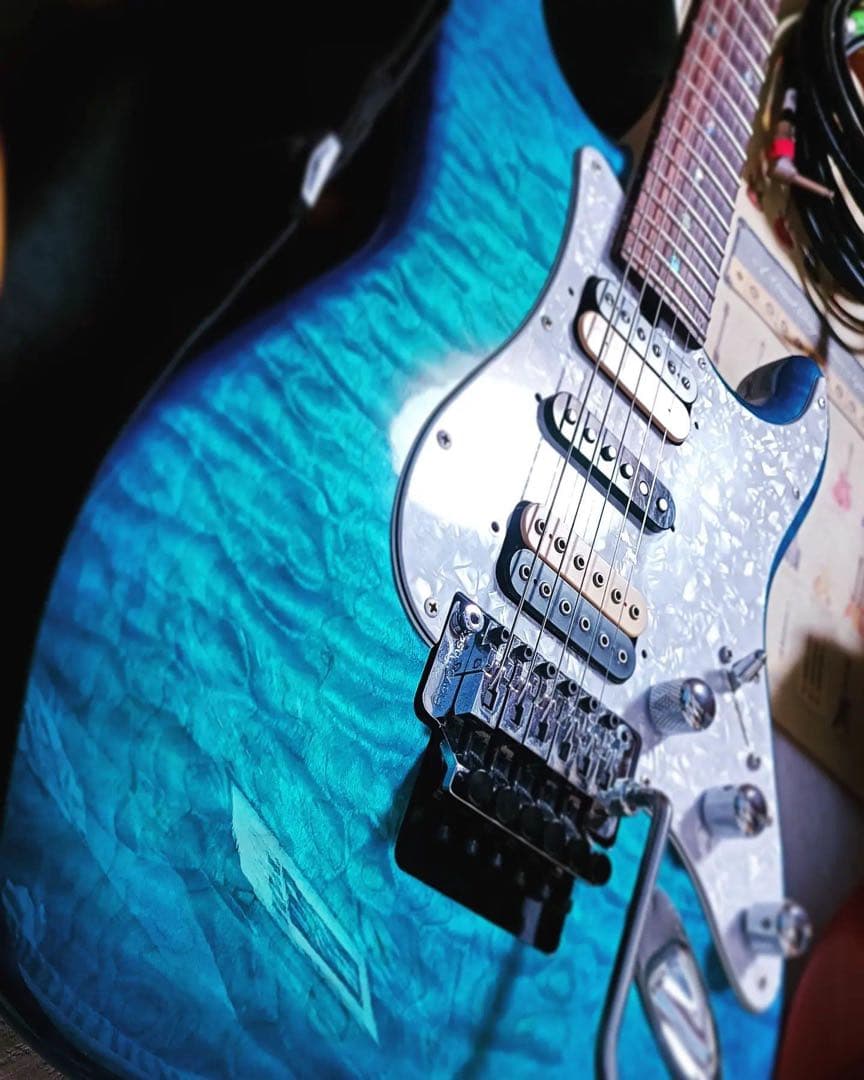 T’s Guitars ST22オーダーモデル☆春畑道哉 TUBE