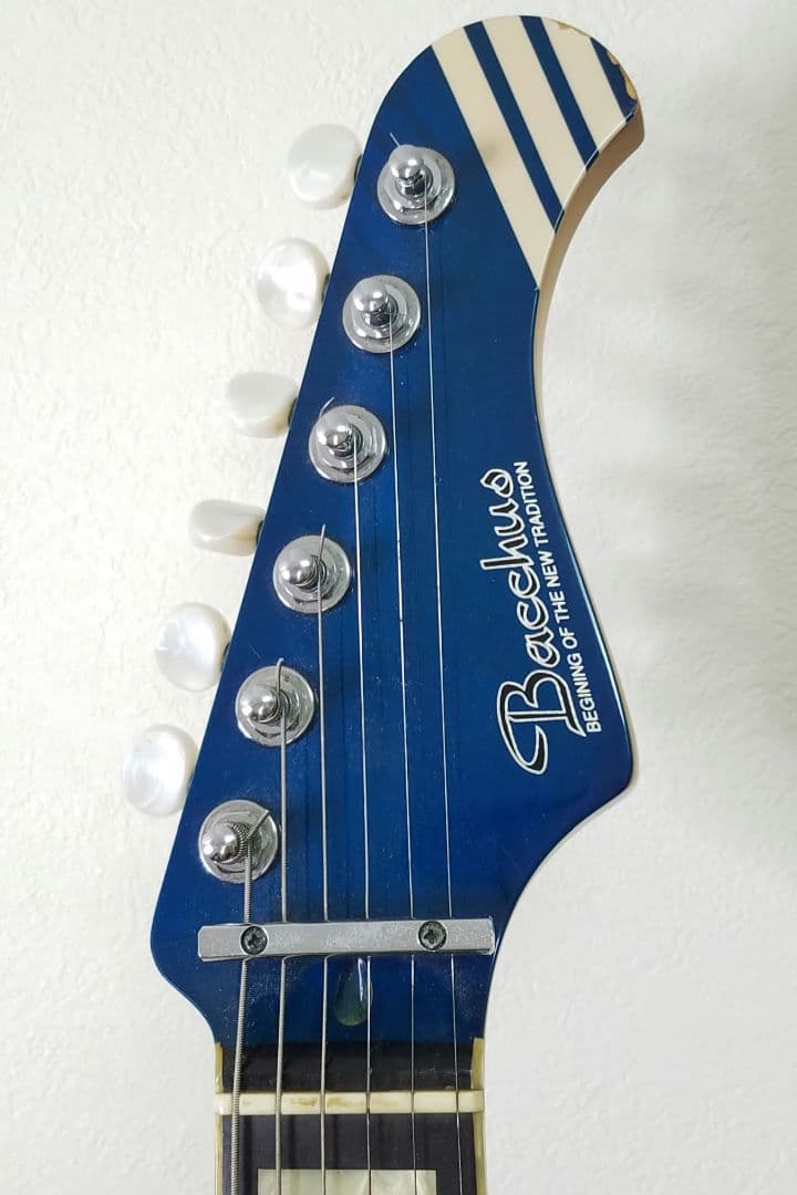 Bacchus SURF HANDMADE ジャガーシェイプ エレキギター