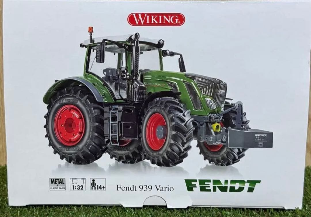 ミニカー Wiking1/32 Fendt 939 Vario S4