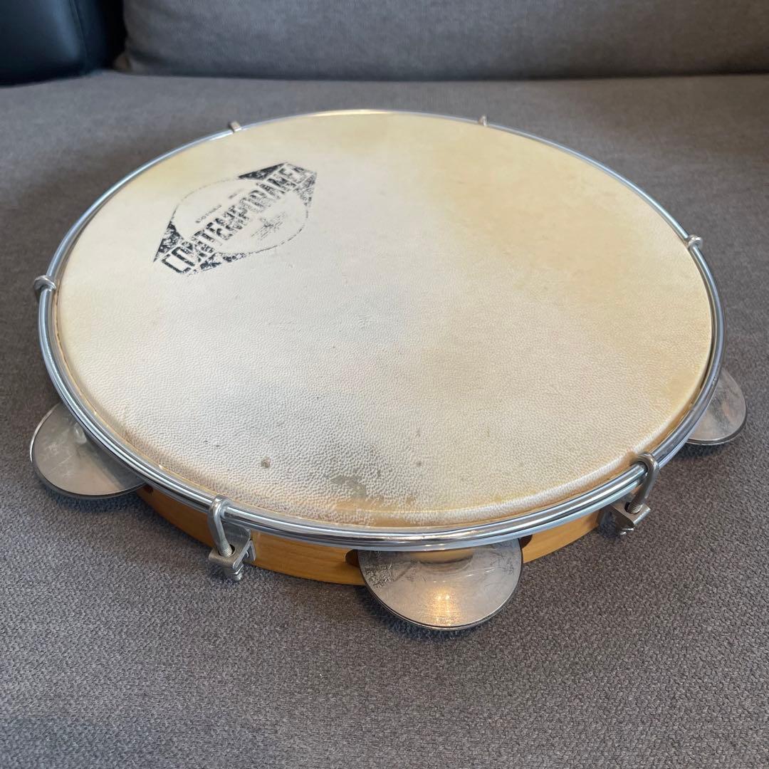 コンテンポラニア製パンデイロ