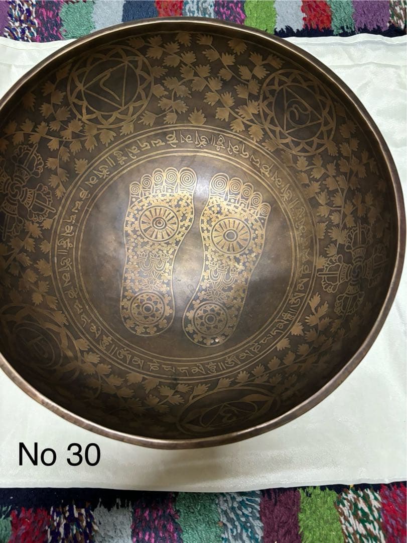 2025 シンギングボウル 装飾的な金属製ボウル 36cm No30