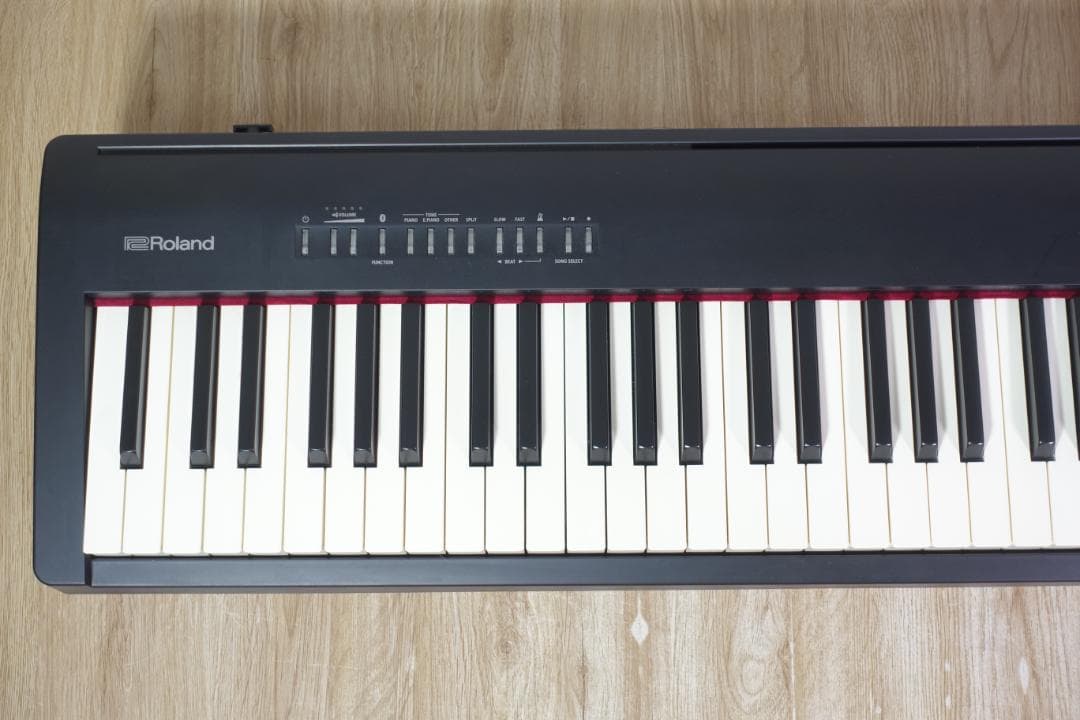 Roland FP-30　デジタルピアノ 88鍵 　ケース付属