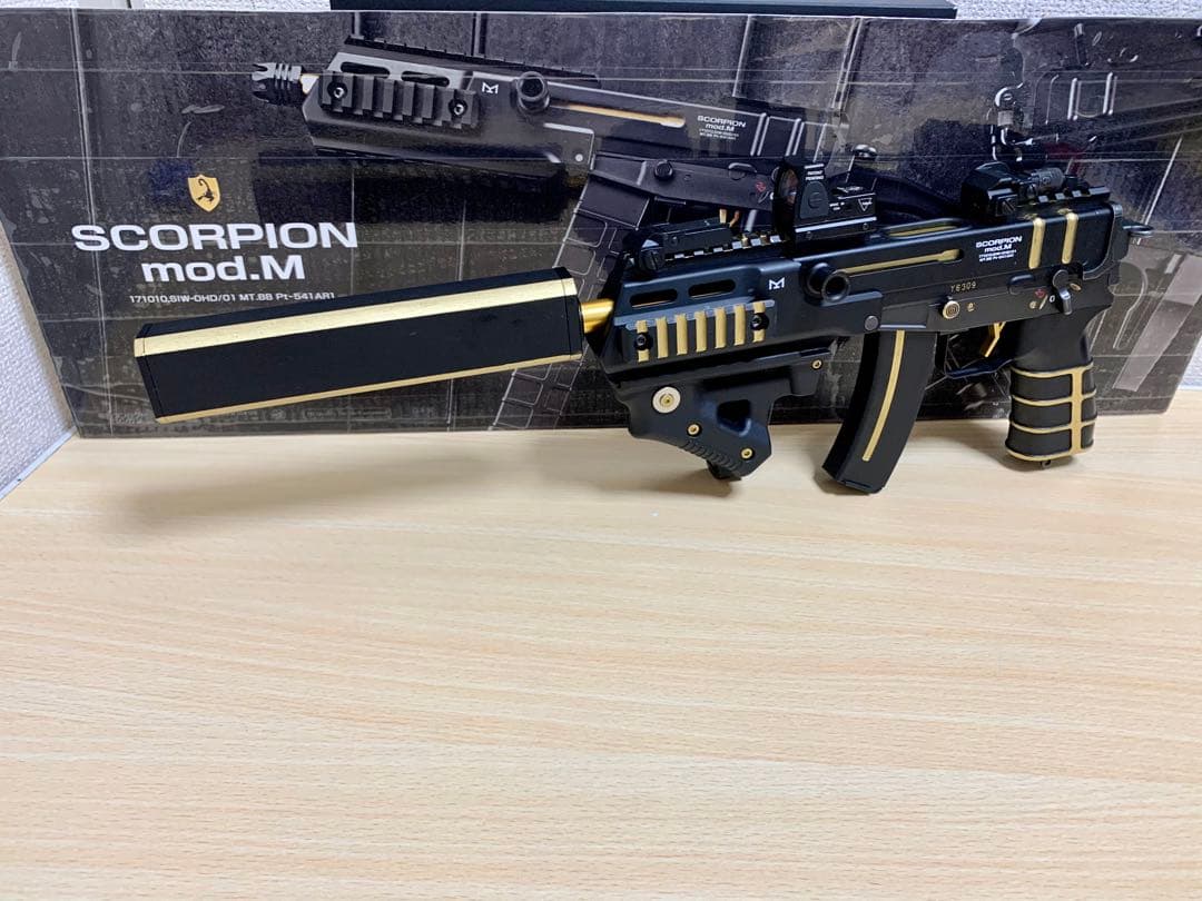 SCORPION mod.M 電動ガン ブラック/ゴールド