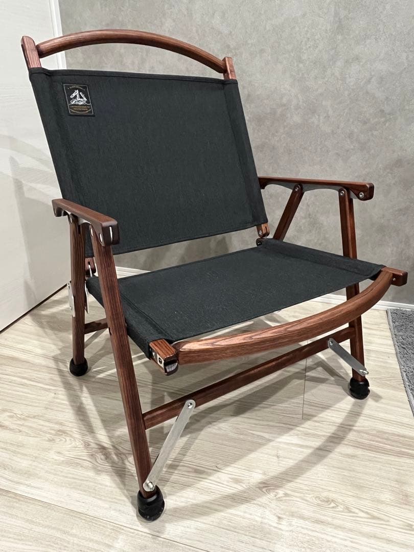 ブラックデザイン　チェア　ブラック