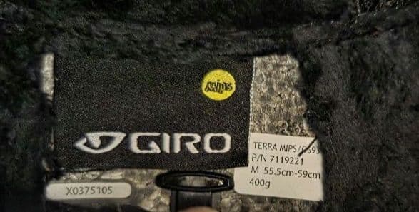 GIRO スキー・スノーボードヘルメット Mサイズ ブラック ピンク 収納袋つき