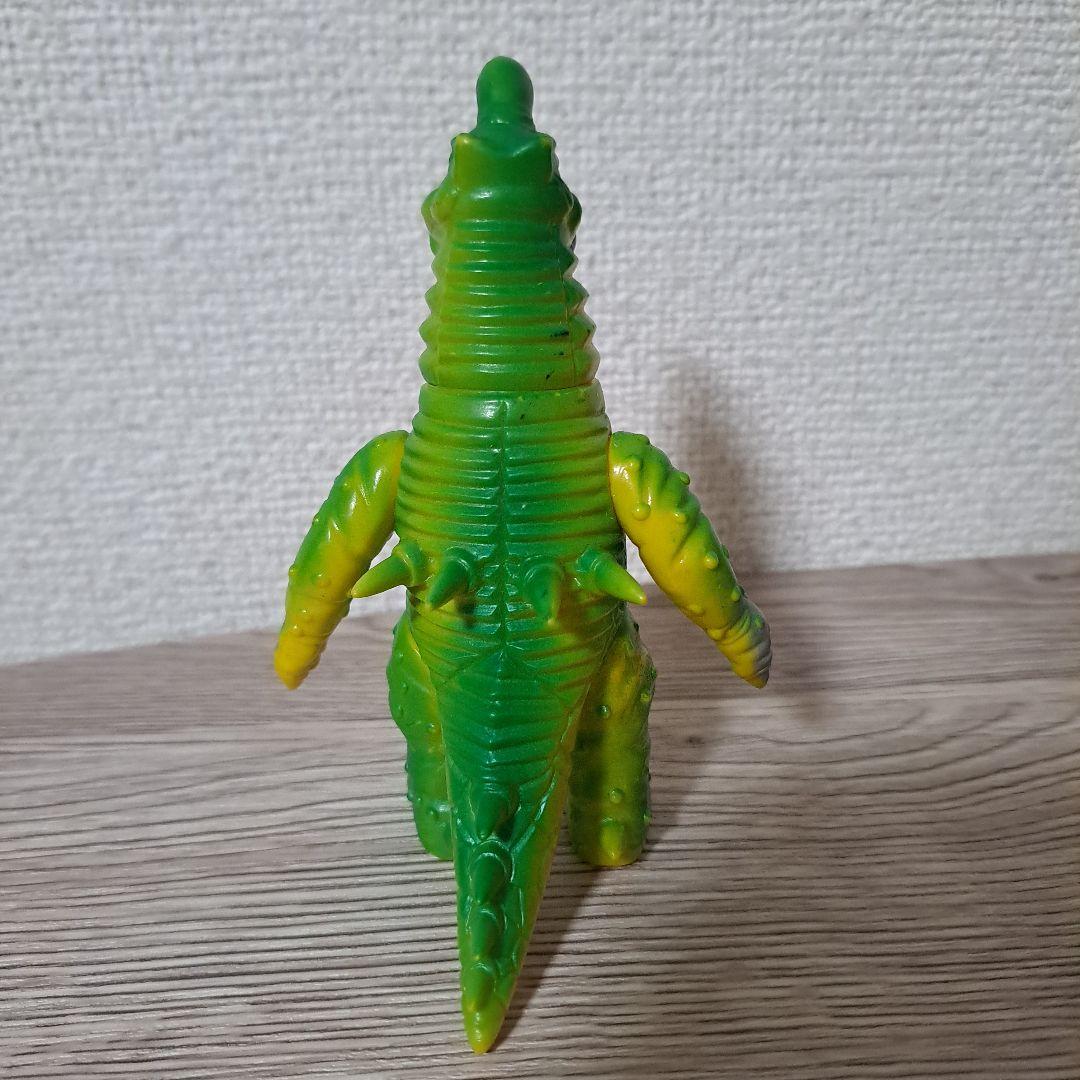 ソフビ　ブラックキング　ブルマァク　ミドルサイズ　帰ってきたウルトラマン