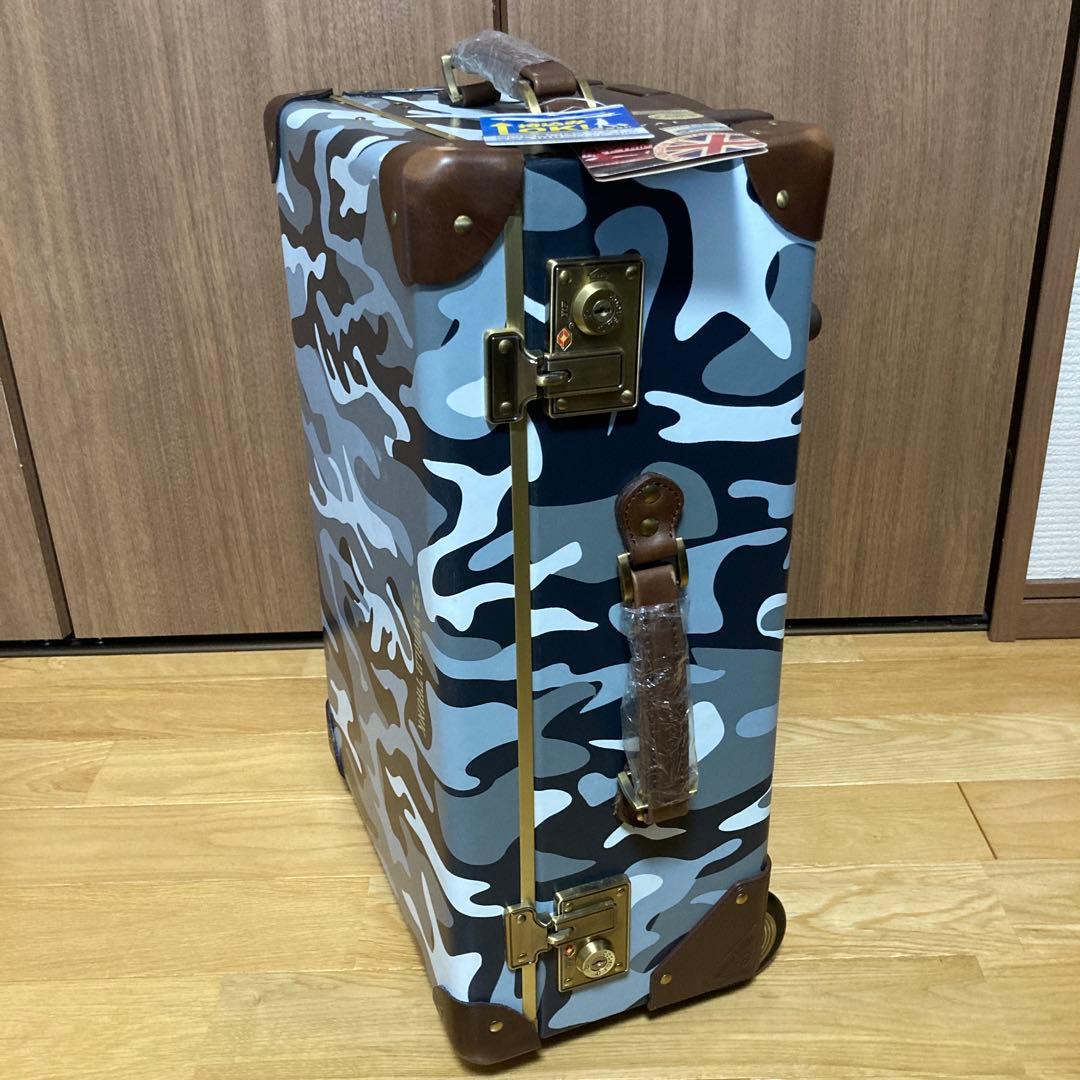 新品、未使用　✨迷彩柄キャリーケース✨