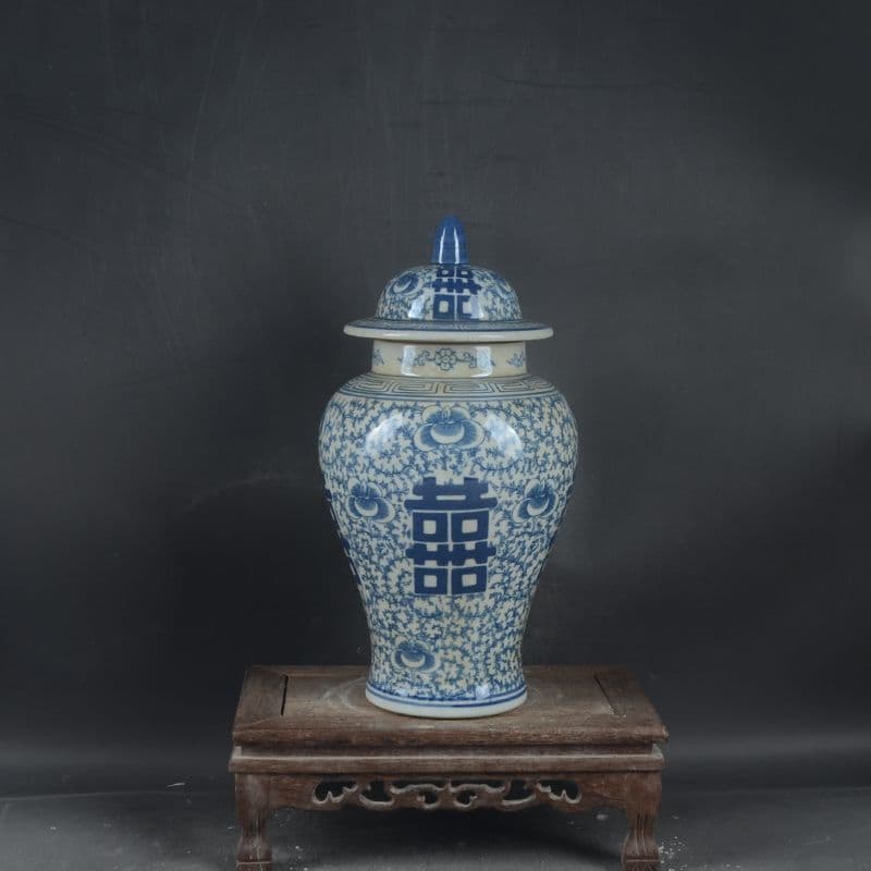 青花喜字纏枝蓮蓋缶 景徳鎮 陶磁器 装飾品 現代工芸品 美術品 置物