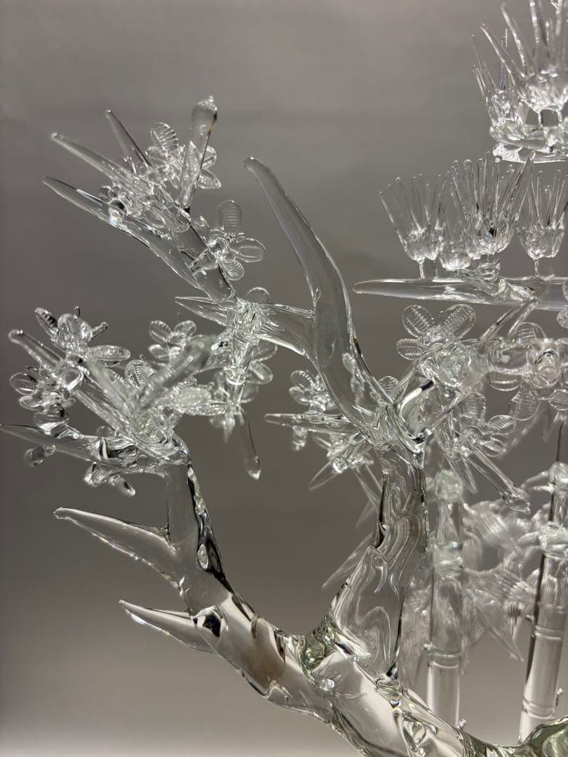 #伝統工芸品　水晶彫刻『松竹梅』オブジェ（ガラスケース付き）