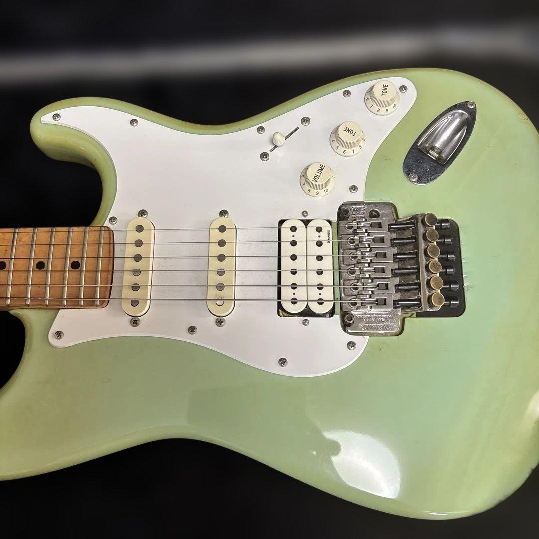 Fender JAPANストラトキャスター ＳＴＲ？フジゲン製ハードケース付き。