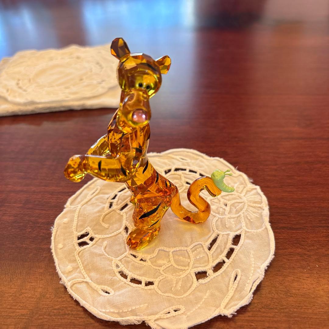 スワロフスキー　ディズニー　ティガー　置物