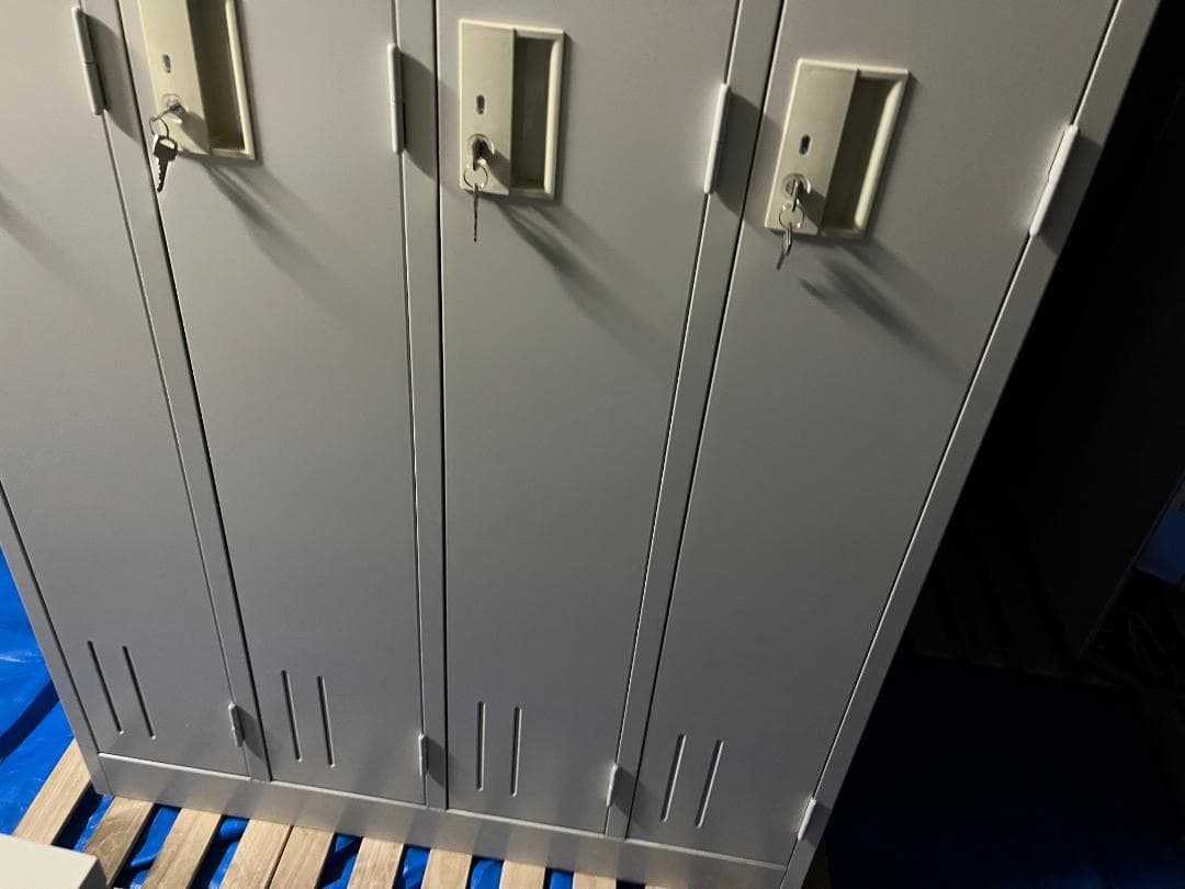 4人用オフィスロッカー　説明書　鍵×各2本付　最終お値下げ！