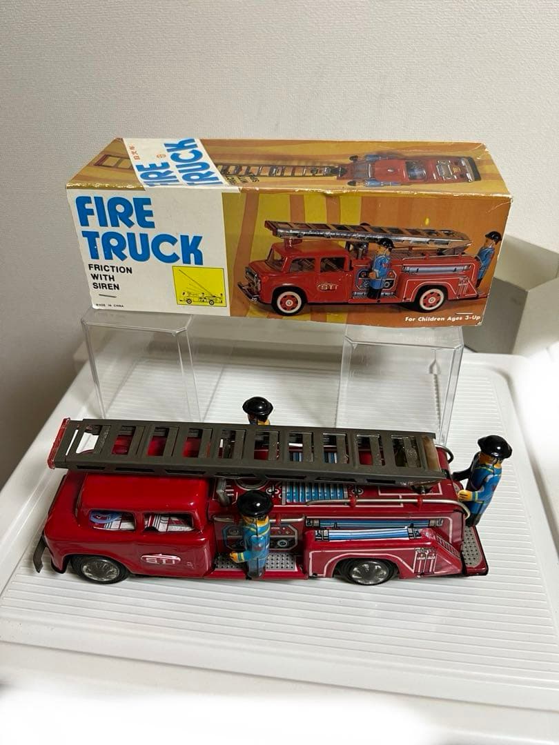 ブリキのおもちゃ（消防車　はしご車）