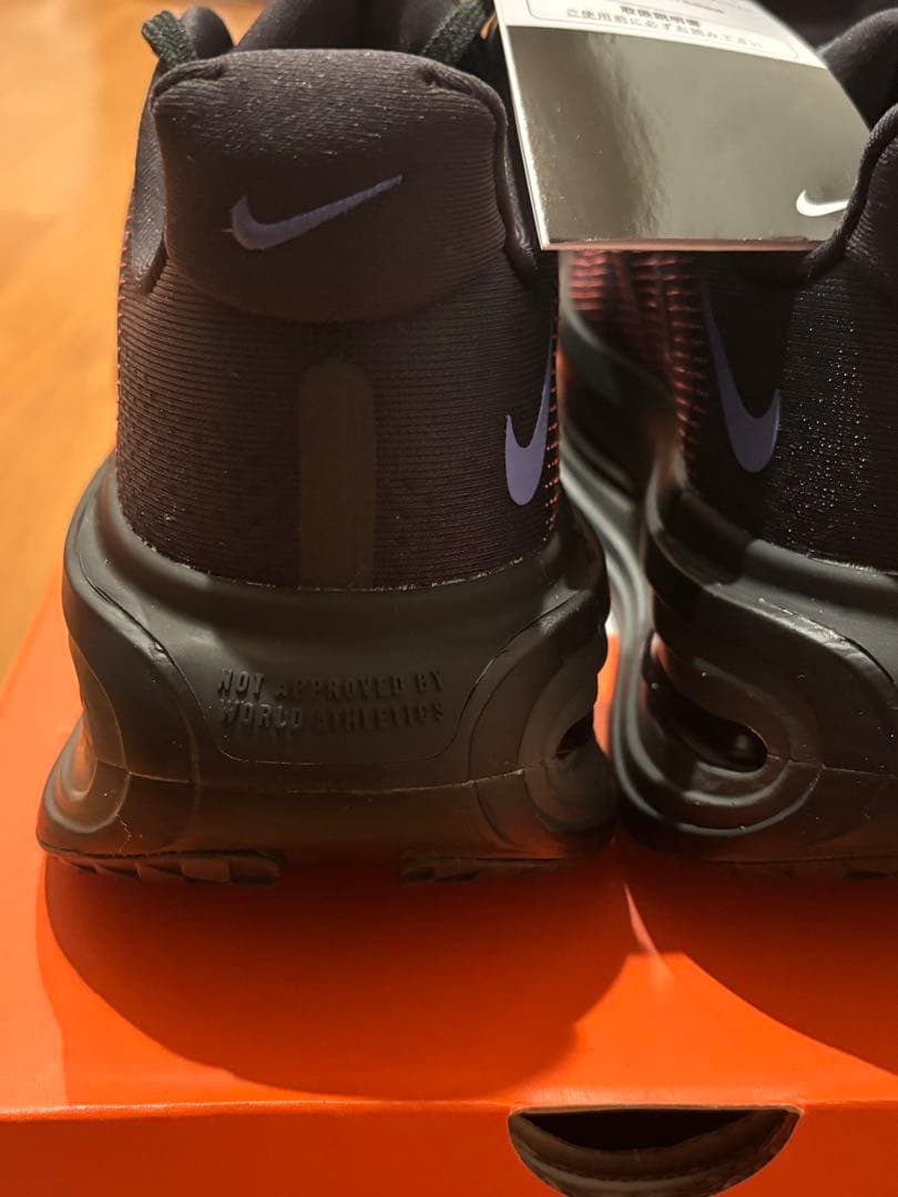 Nike ウィメンズ　ボメロプレミアム