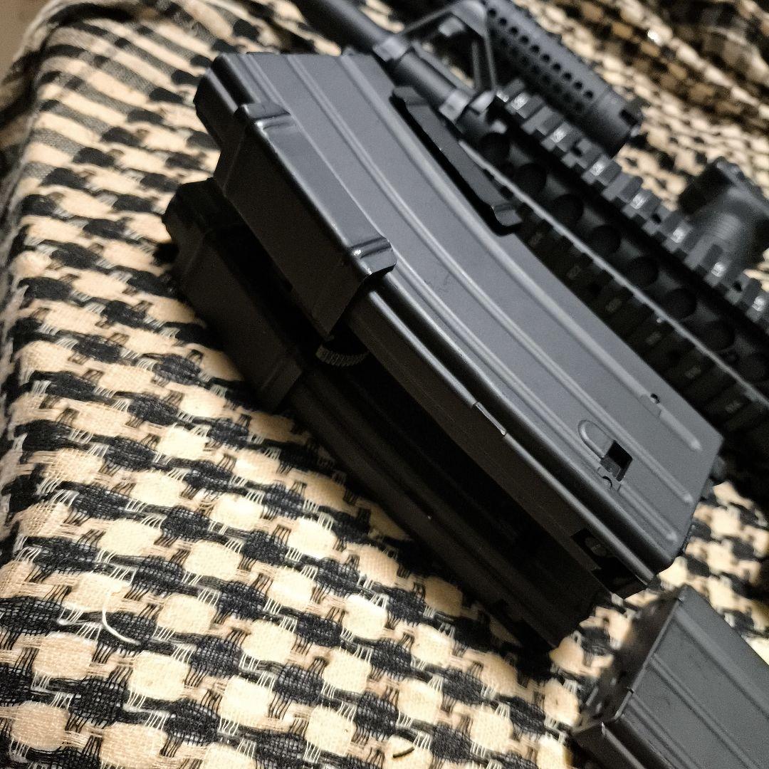 1 東京マルイ製　MWS マガジン3本　サイレンサー　ACOG　ガスブロ