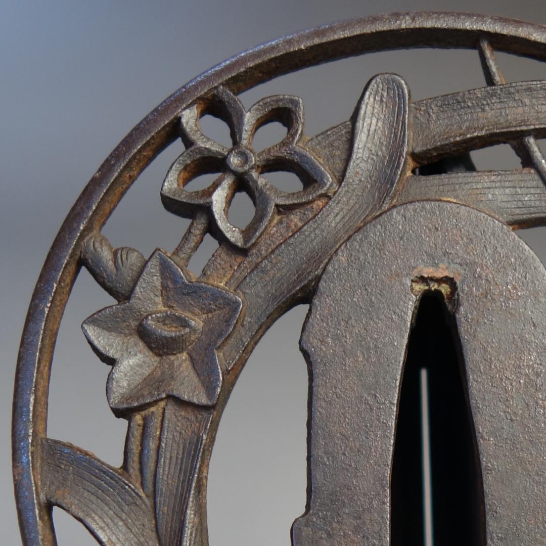 【歳寒雅友透鐔 無名 長州】(鑑定書有) 鍔 鐔 刀装具 日本刀 武具 骨董