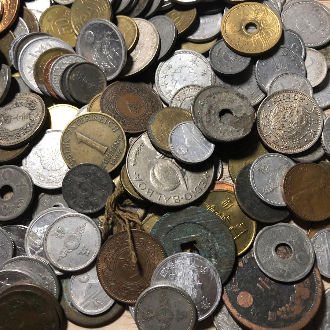 Zお宝探し！世界、日本古銭1KG 大量　一圓銀貨など　金貨銀貨 貴重