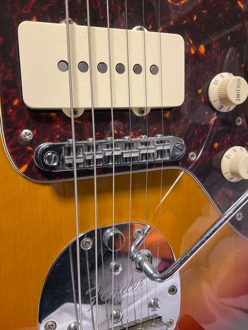 Fender Jazzmaster サンバースト（弦落ち対策済）