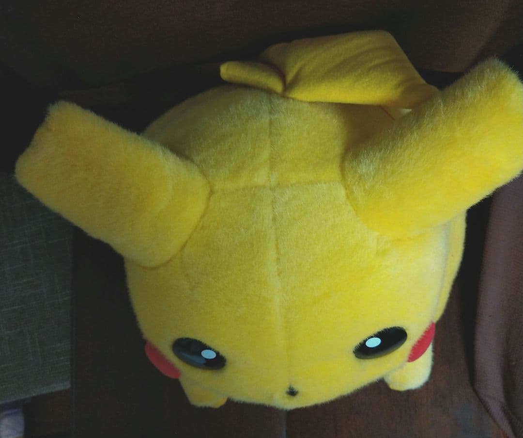佐*る様 ビンテージ新品、美品　大きめ ピカチュウ ぬいぐるみ トミー製