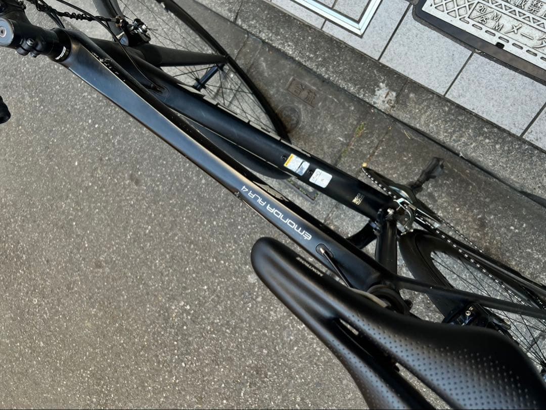 Trek Émonda ALR4Tiagraカーボンホイール装着　直接引取希望