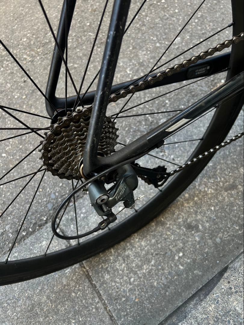 Trek Émonda ALR4Tiagraカーボンホイール装着　直接引取希望