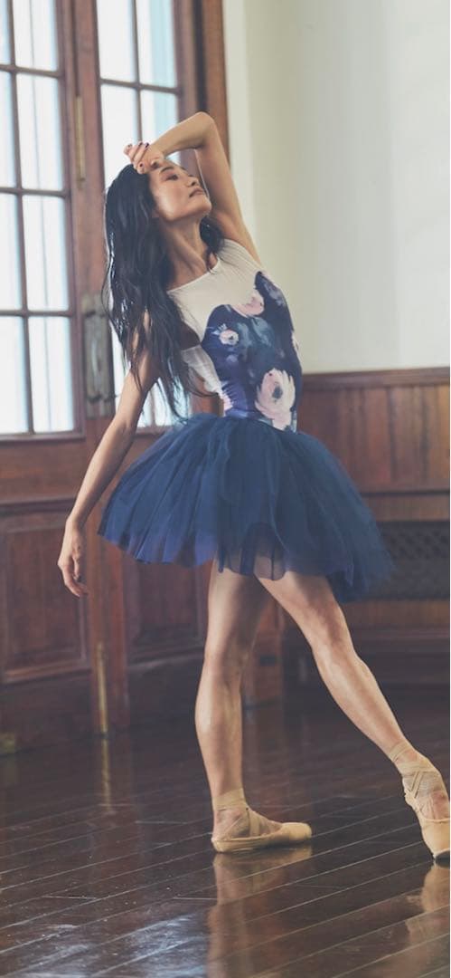 新品　stina Mサイズ　ショッパー付き