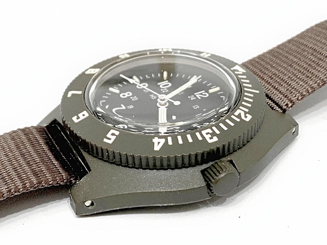 新品・実物]米軍時計MARATHONマラソン ナビゲーター セージグリーン