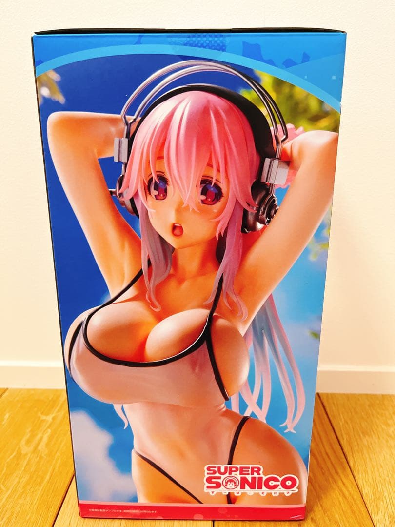 専用　WAVE すーぱーそに子　ビキニフィギュア　クリスマスエディション