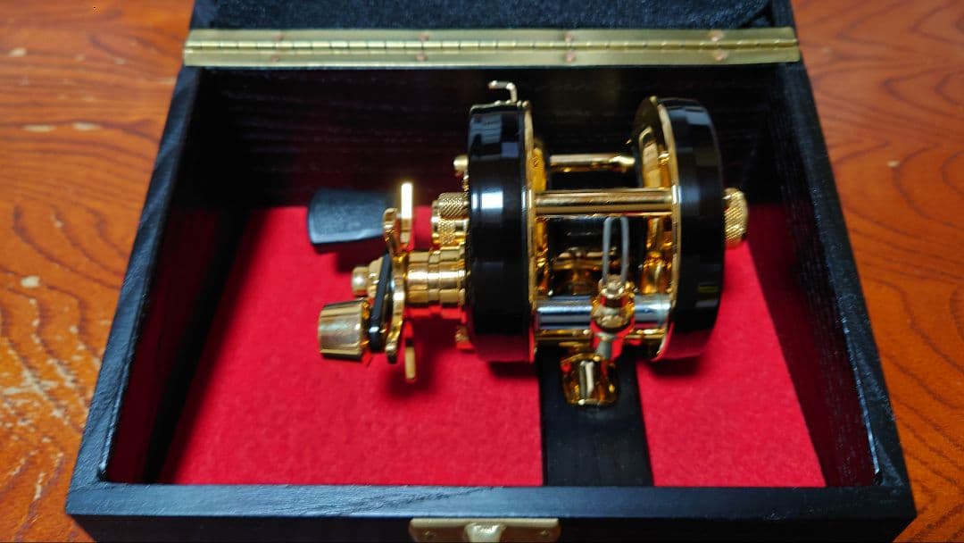 ABU ambassadeur 100th記念品 4500CDL