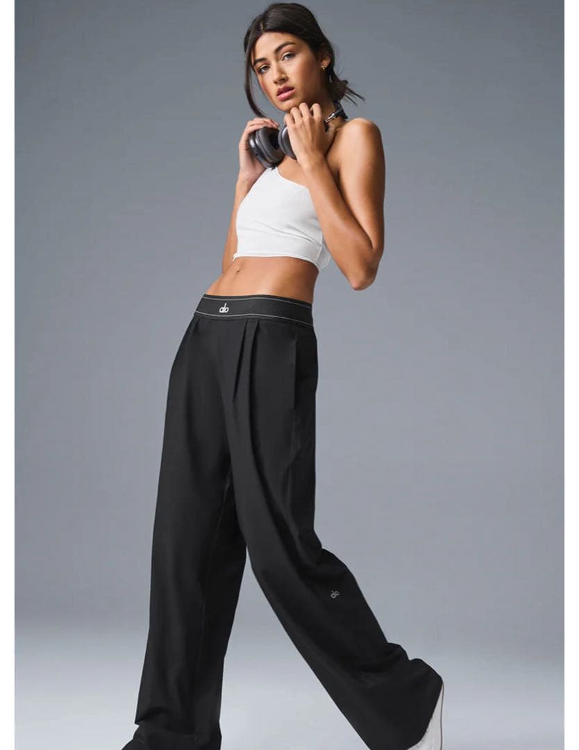 正規品 alo yoga SuitUpTrouserブラック S(US4-6)