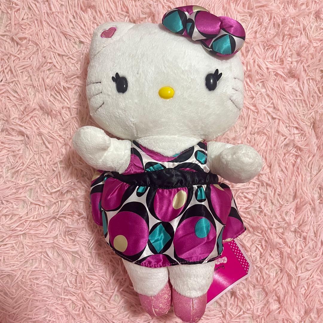 ハローキティ× Momoberry ぬいぐるみ