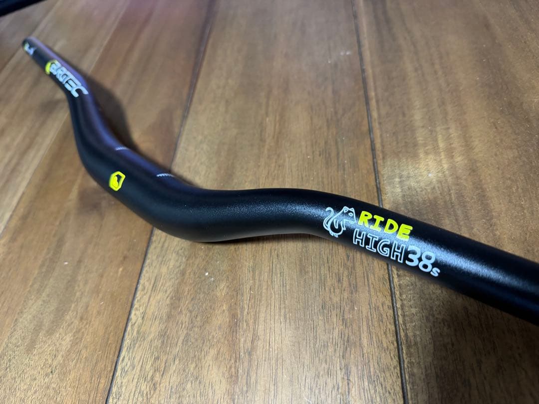 BURGTEC MTB ハンドル 【全長/790mm】【RISE /38mm】