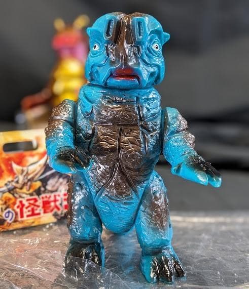 キーラ＆サイゴ　ウルトラマン登場怪獣（ブルマァク復刻）ソフビ２体セット