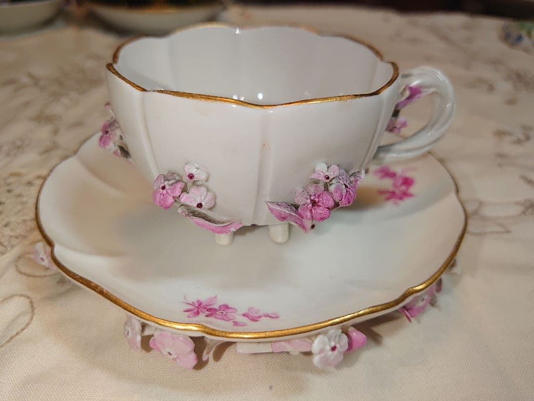 アンティークカップ　マイセン