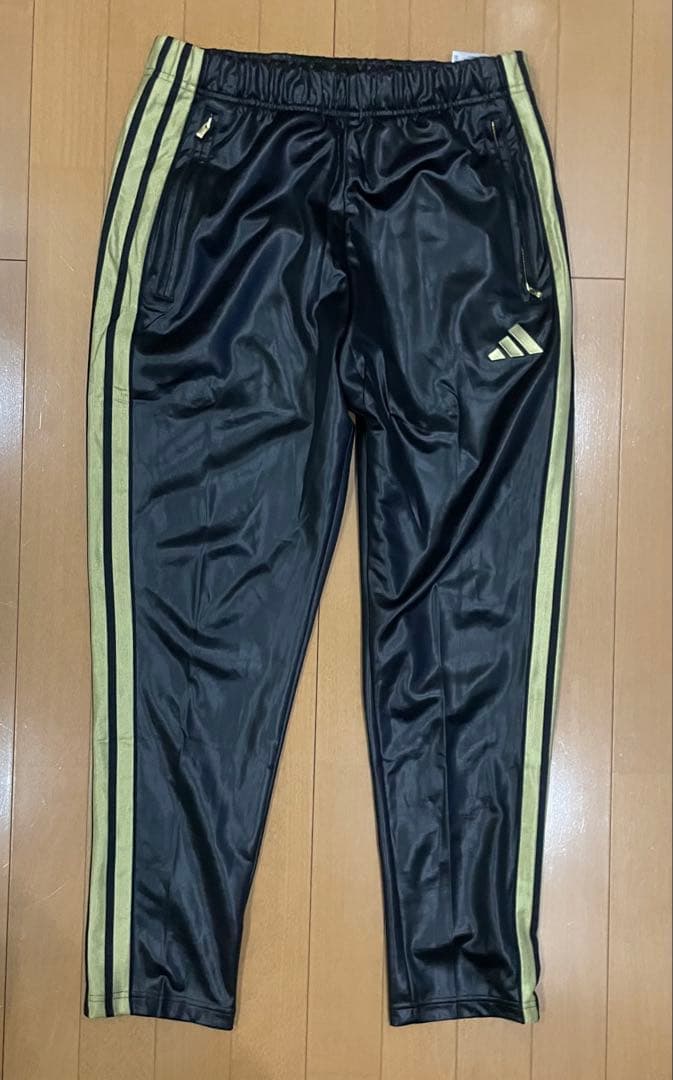 【美品】アディダス 艶黒×金 ラグジュアリー トラックスーツ セットアップ M