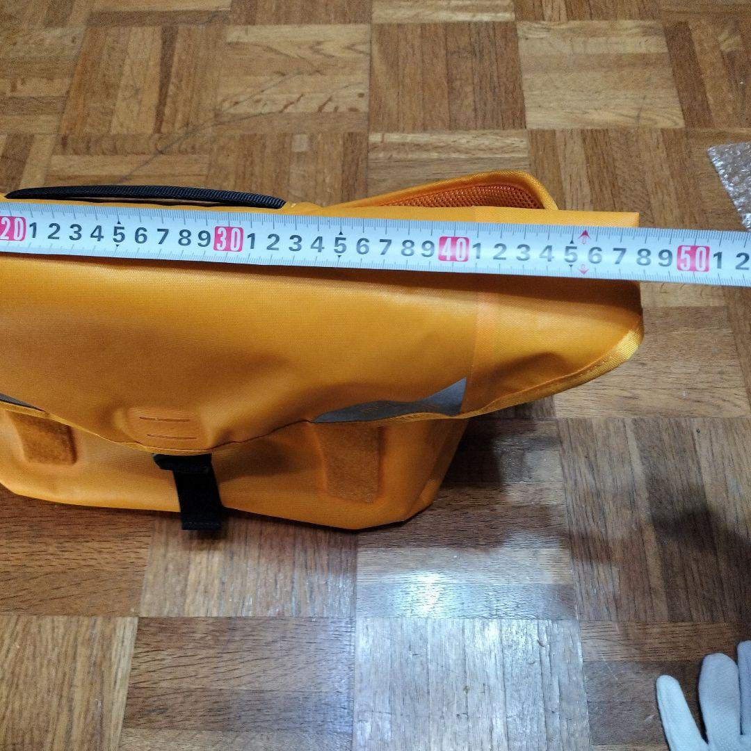 mont-bell メッセンジャーバッグ オレンジ?イエロー?