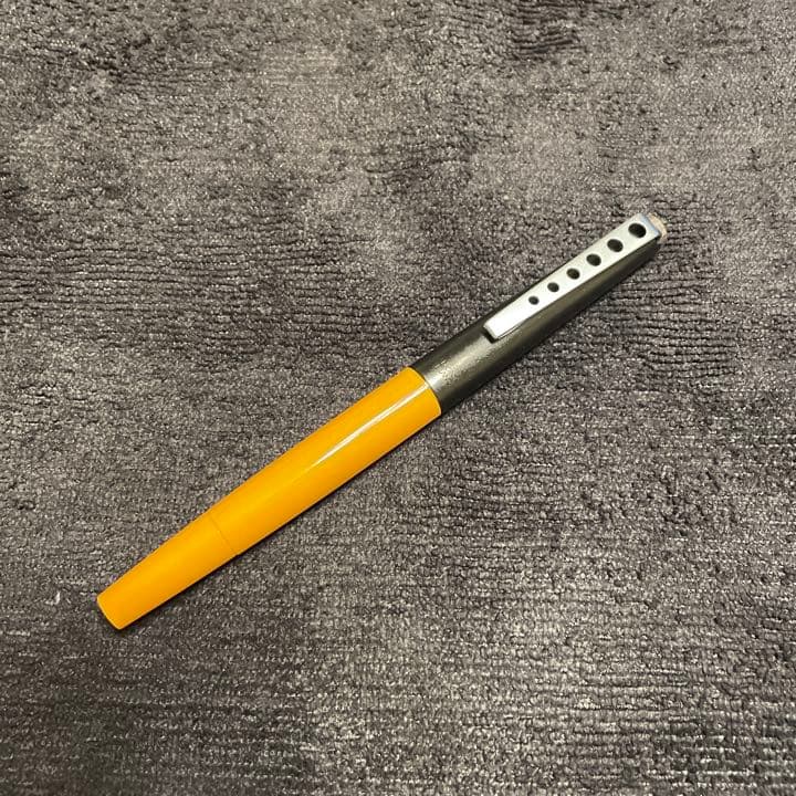 モンブラン カレラ 522P万年筆 14金 激レアの回転吸入式 ポルシェコラボ