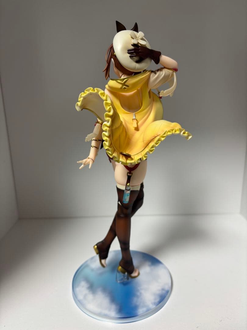 アルター　ライザのアトリエ　ライザリン・シュタウト　フィギュア