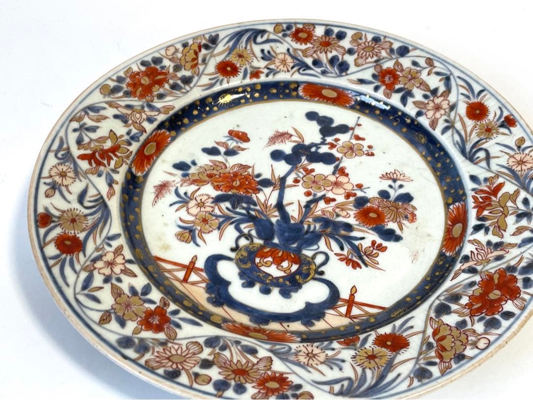 骨董　アンティーク　古伊万里　色絵　輸出伊万里　花唐草　花籠文様　皿　丸皿