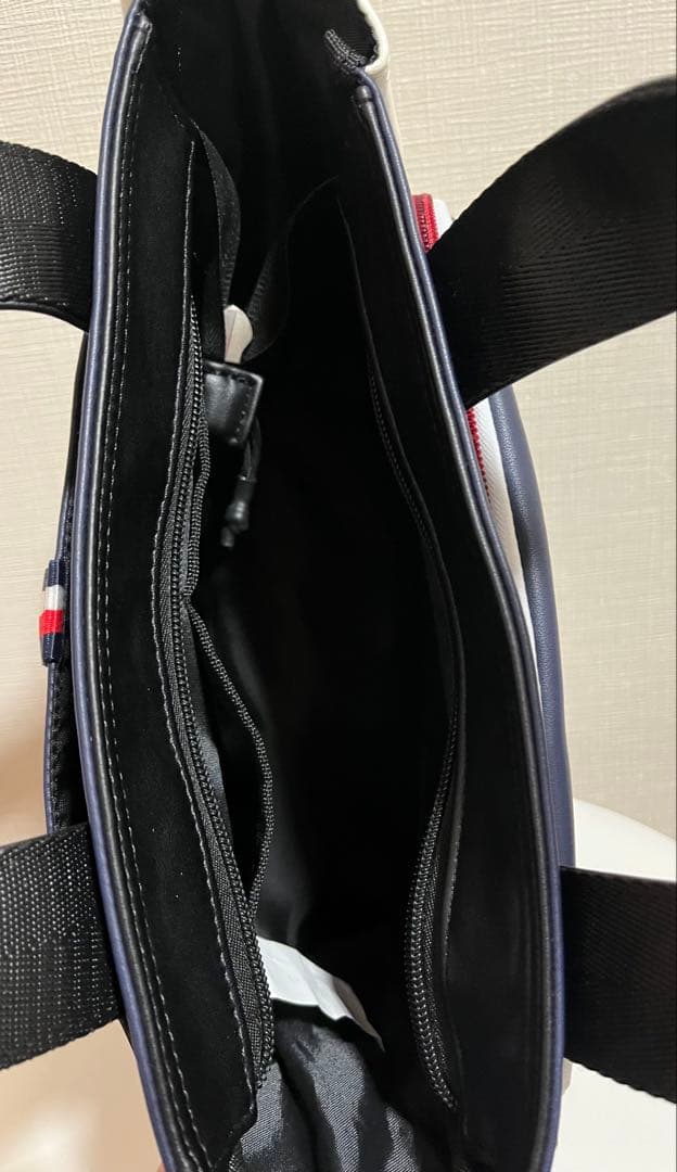 トミーヒルフィガーゴルフ　25年秋冬新作　ラウンドバッグ