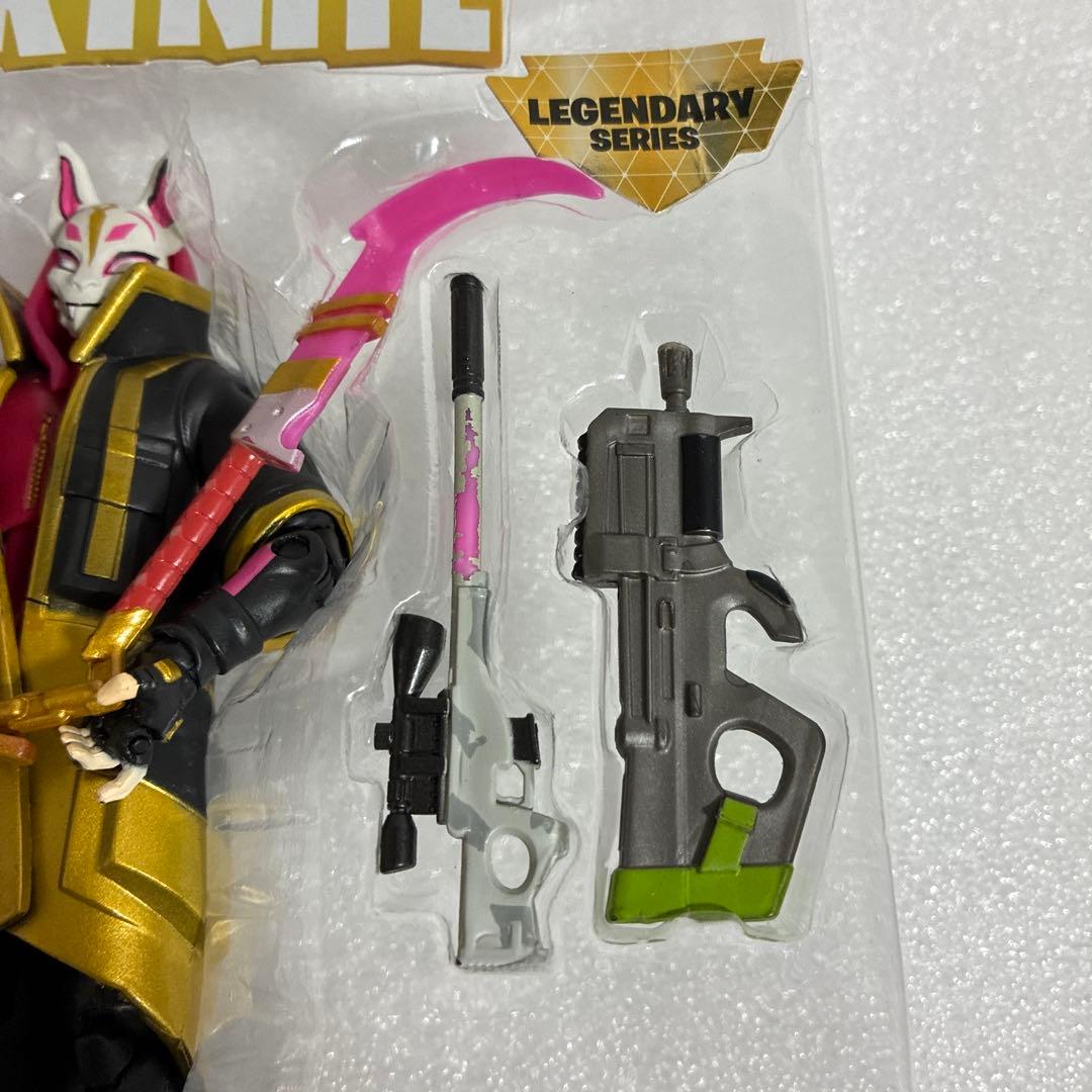 Fortnite Drift フィギュア 8ピース 40ポイント